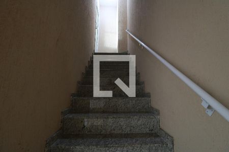 Apartamento para alugar com 80m², 2 quartos e 2 vagasEscada