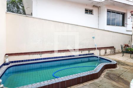 Casa para alugar com 325m², 3 quartos e 3 vagasPiscina