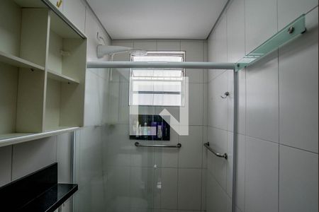Casa à venda com 250m², 2 quartos e 2 vagas Casa à venda com 250m², 2 quartos e 2 vagasBanheiro