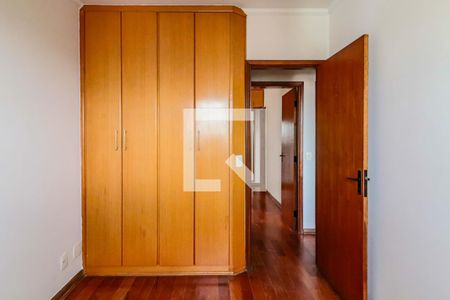Apartamento à venda com 76m², 3 quartos e 2 vagasQuarto 2