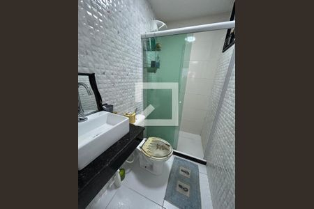 Casa à venda com 187m², 5 quartos e 3 vagasBanheiro 1