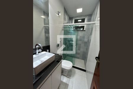 Casa à venda com 187m², 5 quartos e 3 vagasBanheiro 2