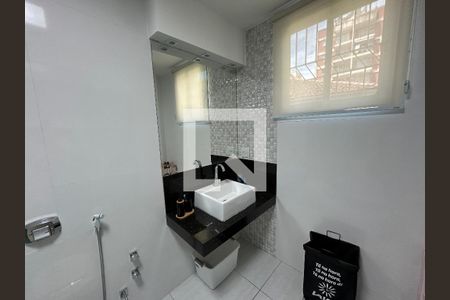 Casa à venda com 187m², 5 quartos e 3 vagasBanheiro da Suíte