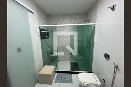 Casa à venda com 187m², 5 quartos e 3 vagasBanheiro da Suíte