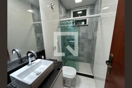 Casa à venda com 187m², 5 quartos e 3 vagasBanheiro 2