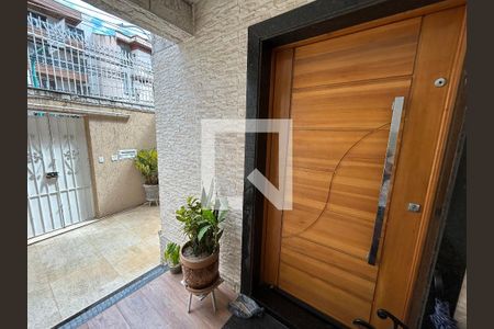 Casa à venda com 187m², 5 quartos e 3 vagasVaranda