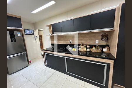 Casa à venda com 187m², 5 quartos e 3 vagasCozinha