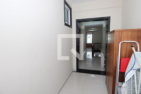 Casa à venda com 187m², 5 quartos e 3 vagasEscritório