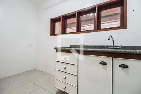 Cozinha de casa para alugar com 2 quartos, 70m² em Jardim Belval, Barueri