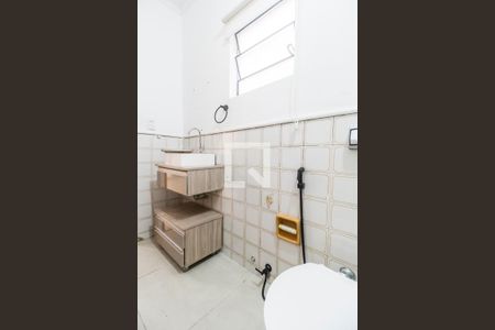Casa para alugar com 70m², 2 quartos e sem vaga Casa para alugar com 70m², 2 quartos e sem vagaBanheiro