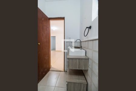 Casa para alugar com 70m², 2 quartos e sem vaga Casa para alugar com 70m², 2 quartos e sem vagaBanheiro