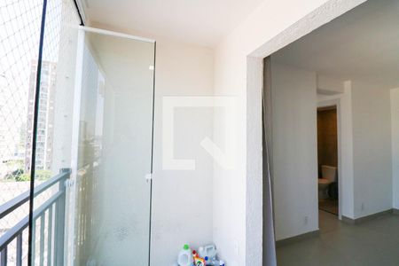 Varanda Sala/Cozinha de apartamento para alugar com 2 quartos, 36m² em Jardim Caravelas, São Paulo