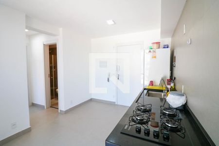 Sala / Cozinha de kitnet/studio para alugar com 1 quarto, 36m² em Jardim Caravelas, São Paulo