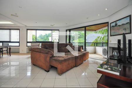 Apartamento para alugar com 162m², 4 quartos e 3 vagas Apartamento para alugar com 162m², 4 quartos e 3 vagasSala