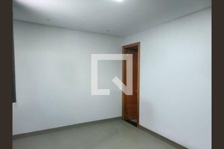 Casa à venda com 2 quartos, 140m² em Vila Prudente, São Paulo