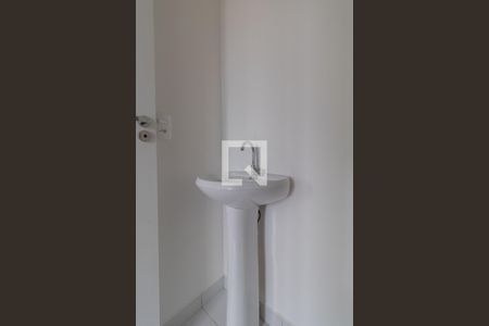 Apartamento para alugar com 33m², 2 quartos e sem vaga Apartamento para alugar com 33m², 2 quartos e sem vagaBanheiro