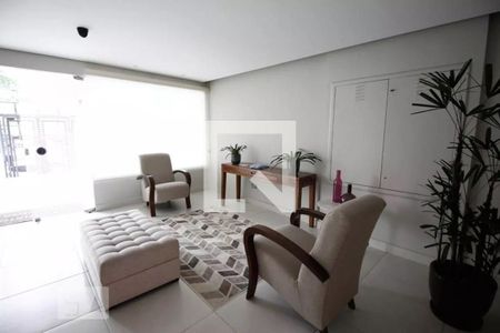 Apartamento à venda com 62m², 2 quartos e 2 vagasHall social