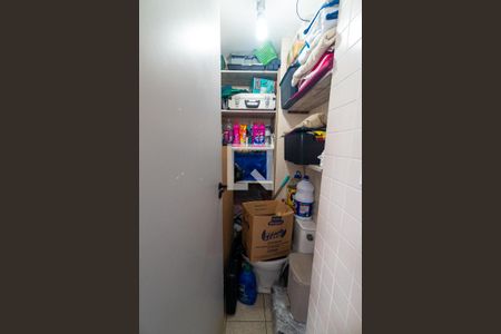 Apartamento à venda com 62m², 2 quartos e 2 vagasBanheiro de serviço