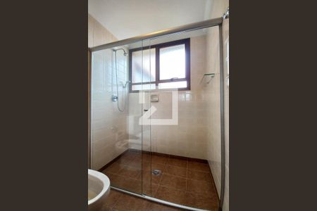 Apartamento à venda com 210m², 5 quartos e 2 vagas Apartamento à venda com 210m², 5 quartos e 2 vagasBanheiro da Suíte 2