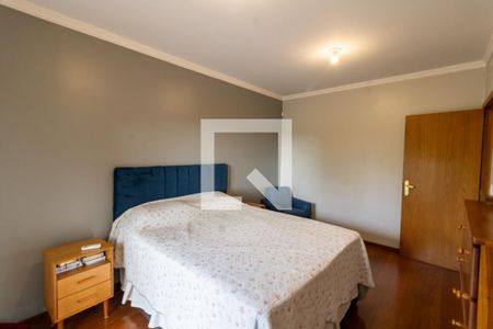 Casa de condomínio à venda com 268m², 3 quartos e 2 vagasSuíte