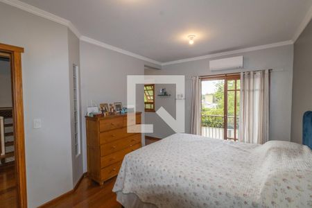 Casa de condomínio à venda com 268m², 3 quartos e 2 vagasSuíte