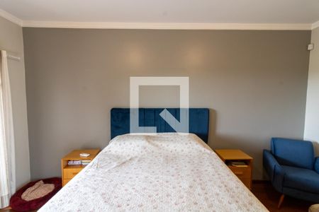 Casa de condomínio à venda com 268m², 3 quartos e 2 vagasSuíte