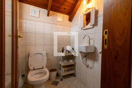 Casa de condomínio à venda com 268m², 3 quartos e 2 vagasLavabo