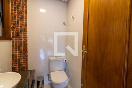 Casa de condomínio à venda com 268m², 3 quartos e 2 vagasLavabo