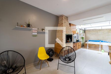 Casa de condomínio à venda com 268m², 3 quartos e 2 vagasChurrasqueira