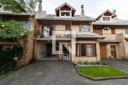 Casa de condomínio à venda com 268m², 3 quartos e 2 vagasFachada