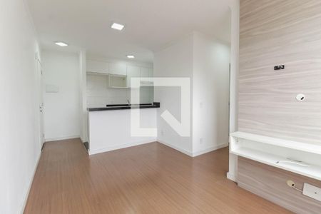 Sala de apartamento à venda com 2 quartos, 42m² em Vila Carmosina, São Paulo