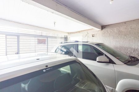 Casa à venda com 350m², 2 quartos e 2 vagas Casa à venda com 350m², 2 quartos e 2 vagasGaragem