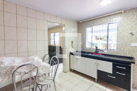 Casa à venda com 350m², 2 quartos e 2 vagas Casa à venda com 350m², 2 quartos e 2 vagasCozinha 2