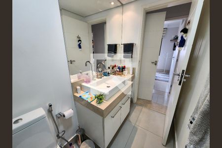 Apartamento à venda com 185m², 3 quartos e 2 vagasBanheiro 1