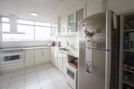 Apartamento à venda com 216m², 3 quartos e 2 vagasCozinha
