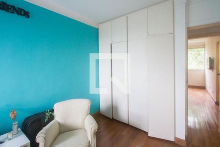 Apartamento à venda com 216m², 3 quartos e 2 vagasSuíte 2