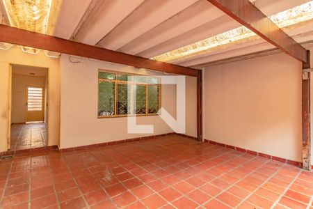 Casa para alugar com 156m², 2 quartos e 3 vagas Casa para alugar com 156m², 2 quartos e 3 vagasGaragem