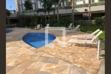 Apartamento à venda com 186m², 4 quartos e 2 vagasÁrea comum - Piscina