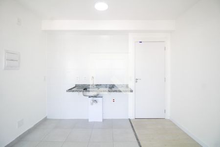 Sala/Cozinha de kitnet/studio para alugar com 1 quarto, 31m² em Belenzinho, São Paulo