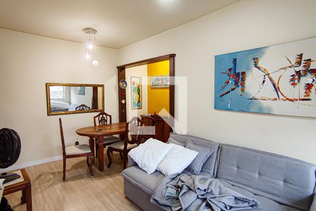 Apartamento à venda com 71m², 2 quartos e 1 vagaSala