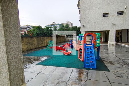 Apartamento à venda com 71m², 2 quartos e 1 vagaarea comum