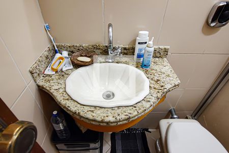 Apartamento à venda com 71m², 2 quartos e 1 vagabanheiro social