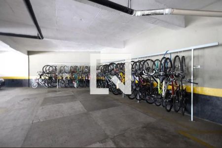 Apartamento à venda com 80m², 3 quartos e 1 vagaÁrea comum