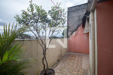 Casa à venda com 115m², 4 quartos e 1 vagaVaranda