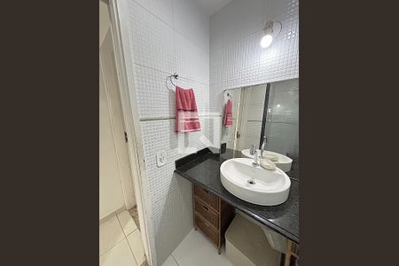 Apartamento à venda com 76m², 2 quartos e 1 vagaBanheiro