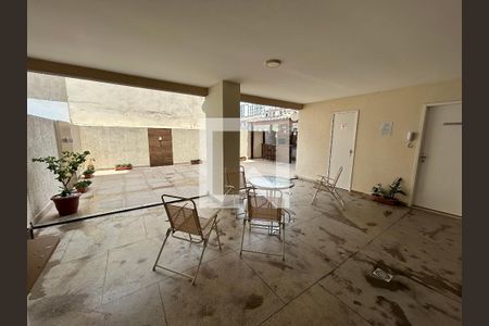 Apartamento à venda com 76m², 2 quartos e 1 vagaÁrea comum