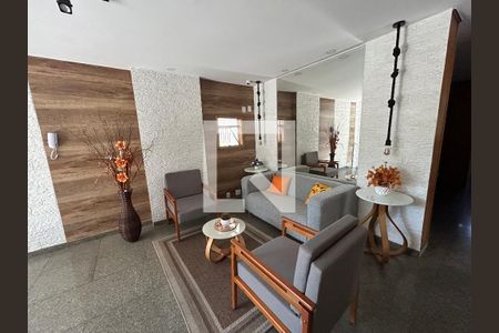Apartamento à venda com 76m², 2 quartos e 1 vagaHall de entrada