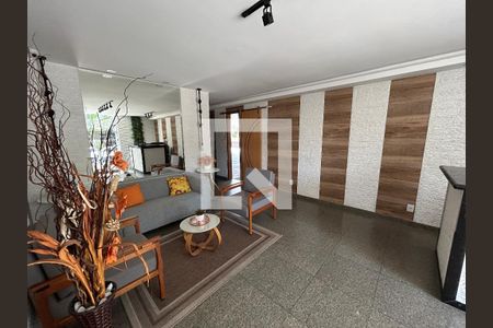 Apartamento à venda com 76m², 2 quartos e 1 vagaHall de entrada