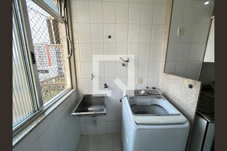 Apartamento à venda com 76m², 2 quartos e 1 vagaÁrea de Serviço
