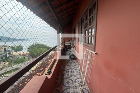 Casa para alugar com 100m², 2 quartos e sem vagaVaranda